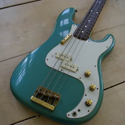 Fender Precision Special Bass 1980 - 1983 Lake Placid Blue / Green image 3