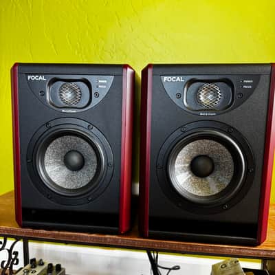 Focal Solo6 ST6 Active Studio Monitor (Pair) 2022 - Present - Red image 1