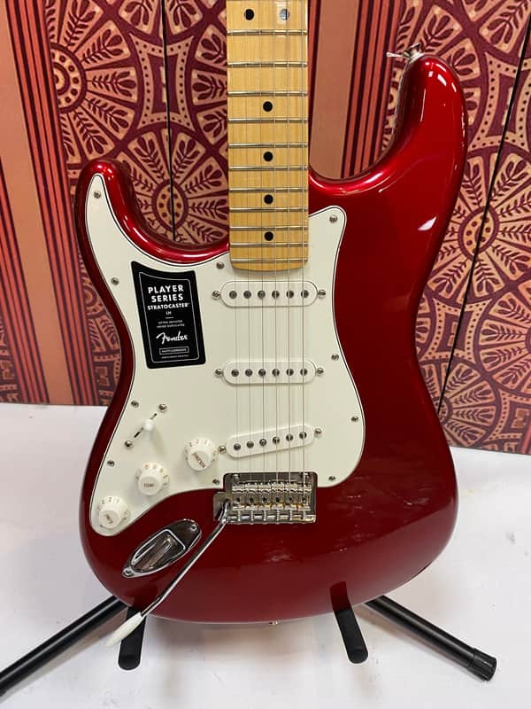 Fender Mexico Player Stratocaster lefty赤 Fender Player Stratocaster Left Hand (MEX, PF) - sonic red Left