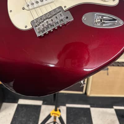 Fender Standard Stratocaster with Maple Fretboard 2018 - Midnight Wine image 9