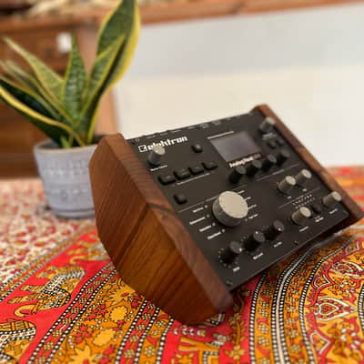 Analog Heat mk1/mk2/FX wood side panels (100% walnut ) image 4