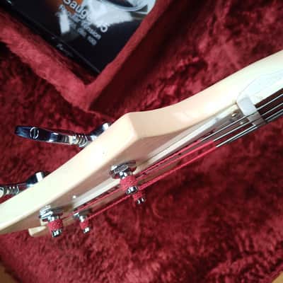 Rickenbacker 4000 1972 - Whiteglo image 10