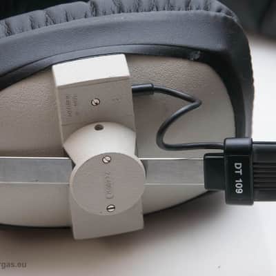 Beyerdynamic DT-109/M200/H400 like new with two cables image 14
