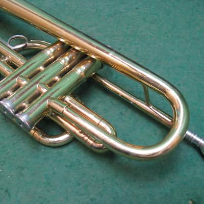 Conn Director 18A Cornet  - Reconditioned - Case & Conn 7C MP image 10