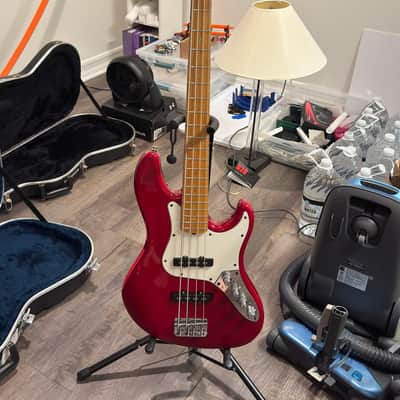 Fender 1999 American deluxe jazz bass 1999 - candy apple (cherry) Red image 1