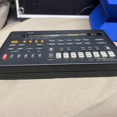 Yamaha QY10 Music Sequencer Module image 2