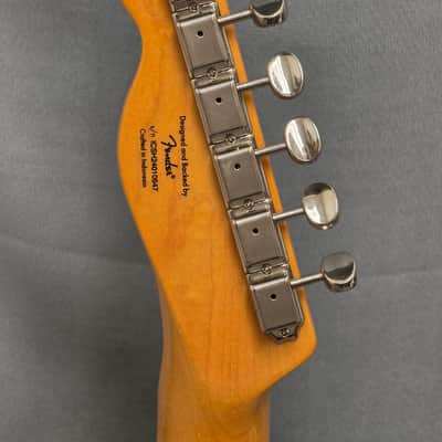 Squier Classic Vibe '60s Custom Telecaster (CME Exclusive) - Olive Metallic image 7