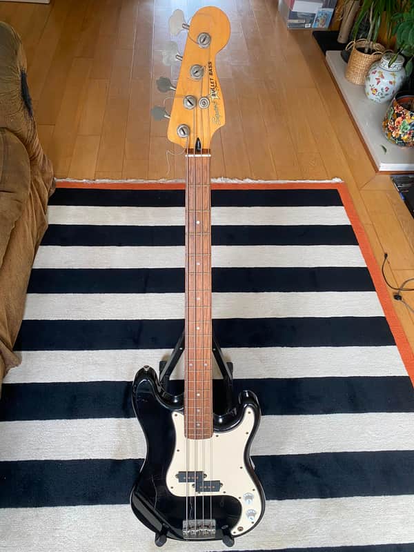 Squier Bullet Bass