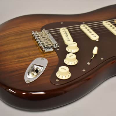 Fender Limited Edition Exotic Collection Shedua Top Stratocaster 2017 Shaded Edge Burst image 8