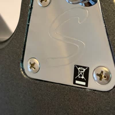 Squier Paranormal Super-Sonic - Graphite Metallic image 3