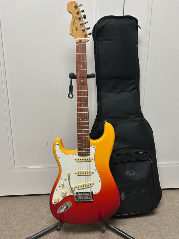 Fender Player Plus Stratocaster Left-Handed with Pau Ferro Fretboard -Tequila Sunrise image 1