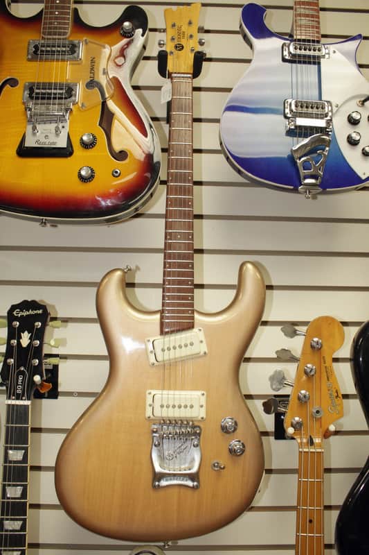 Mosrite M-88 1988 - Sunburst image 1