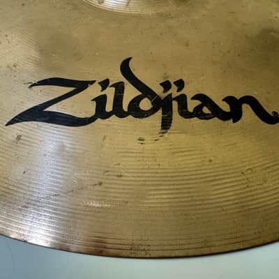 Zildjian 16" ZBT Crash Cymbal 2004 - 2019 - Traditional image 2