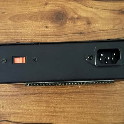 Donner Iso 8 Plus Power Supply image 2