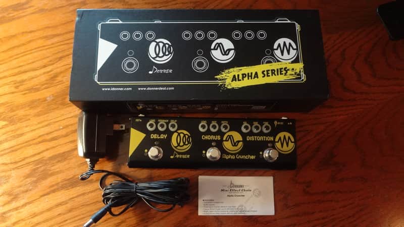 Donner Alpha Cruncher 3 Multi-effects Delay Chorus Distortion Pedal with Adapter image 1