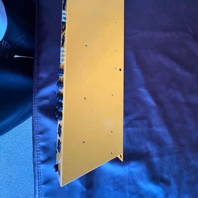 Radial JX44 Air Control 2010s - Yellow image 3