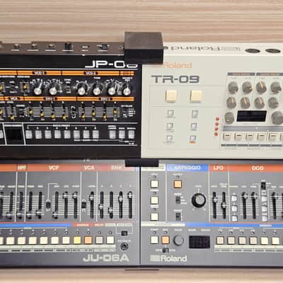 The Analog Source 2 Tier Quad Synth Stand Desktop Mounting Stand For Roland Boutique Series JP-08 JU-06 JU-06A JX-03 JX-08 Synthesizers - USA Made image 6