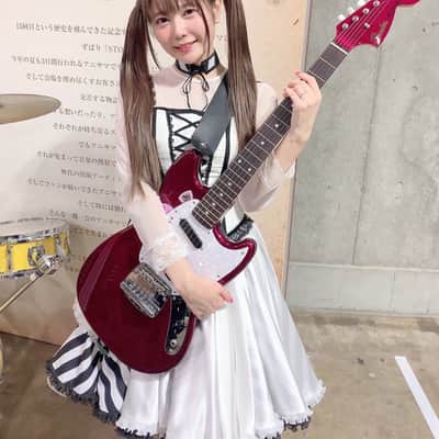 🎻K-on! guitar 🎻Brand New 中野梓 輕音少女 NAKANO AZUSA K on けいおん 結他Official Jazz master Cobain Anime guitar。Cosplay Houkago Tea Time HTT ‘69 Reissue Mustang in Candy Apple Red Fender Japan 秋山澪。🪴🌸👱🏻♀️🌟 image 10