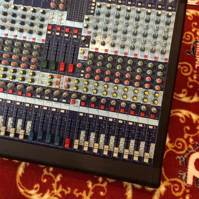 Midas Venice 320 32-Channel Mixing Console image 3