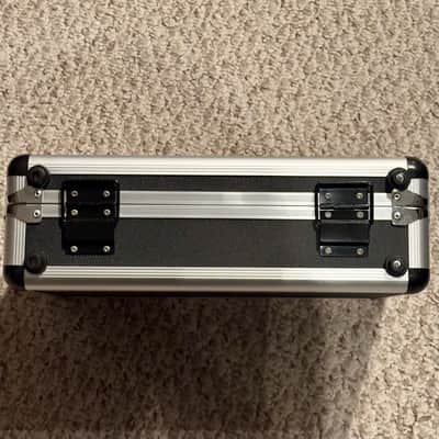 Behringer B-1 Large Diaphragm Cardioid Condenser Microphone 2001 - Present - Nickel image 5