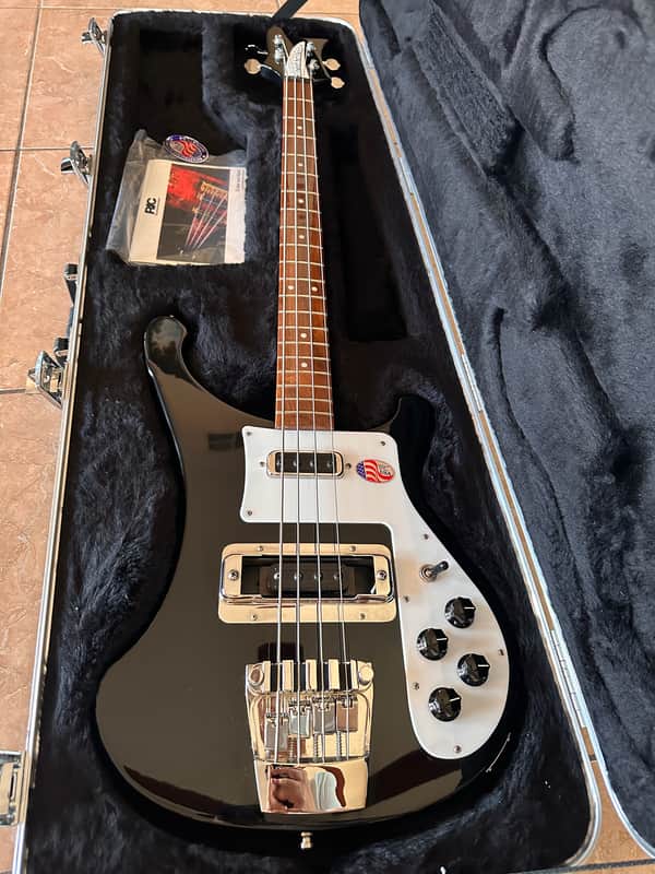 Rickenbacker 4003s