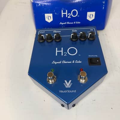 With box and feet Visual Sound H2O V1 2000s - Blue image 1