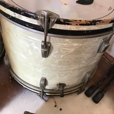 Ludwig 1963 Drum Kit image 2
