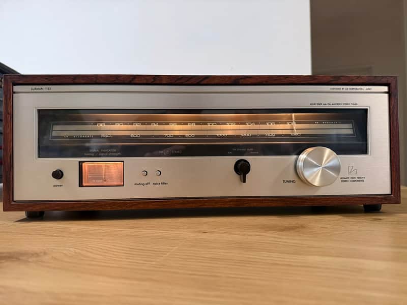 Luxman T-33 AM/FM Stereo Tuner – Vintage Japanese Audio image 1