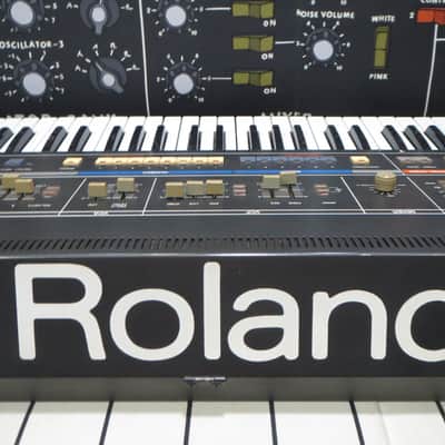 Roland Jupiter 6 with Europa upgrade and flightcase, just serviced! image 13