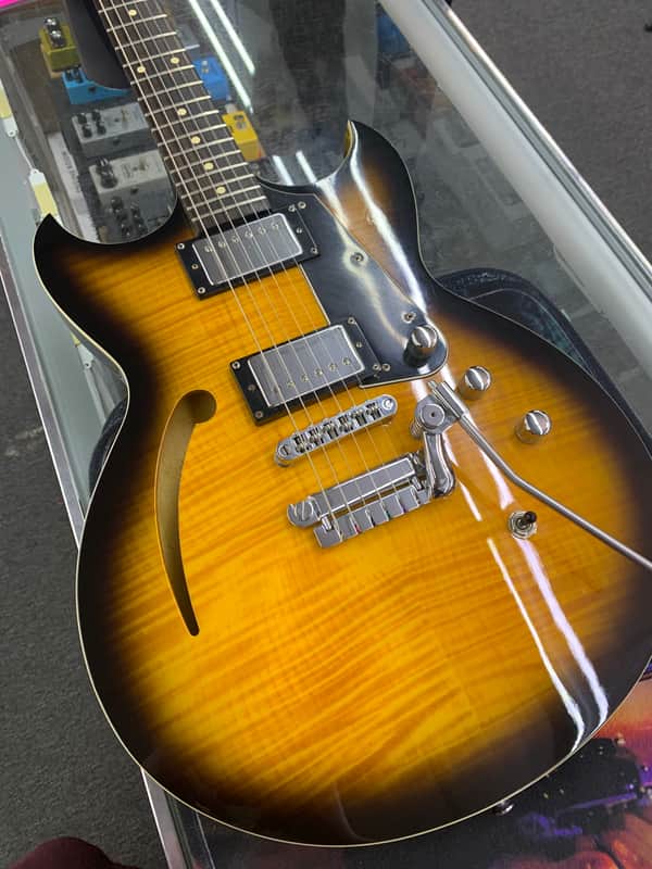 Reverend Manta Ray HB-FM 2007 - Tobacco Burst image 1