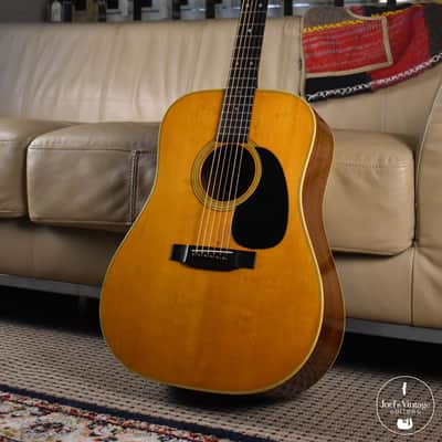 Martin D-28 1971 Natural image 2