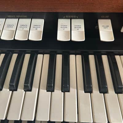 Hammond Organ, with Premium Internal Speakers & Bench image 5