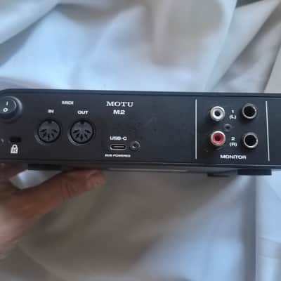 MOTU M2 USB-C Audio Interface - without USB cable image 3