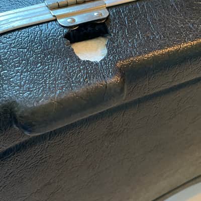 1990's Fender Red Label Molded Hardshell Stratocaster Telecaster Guitar Case No Key (Damaged Feet) image 9