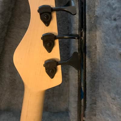 Landing L3 medium scale 3-Pickup BEAST 2015 Bumblebee Strat Bass image 6