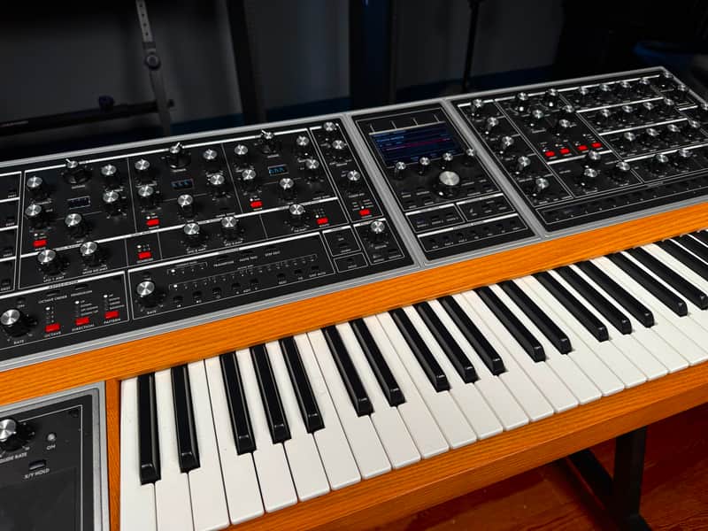 Moog One 16-Voice 61-Key Polyphonic Analog Synthesizer 2018 - Present - Black/Ash image 1