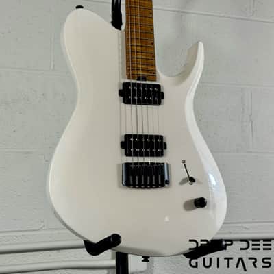 Balaguer USA Series Seraph Modern Electric Guitar w/ Case (324) - Gloss Metallic Jewel White image 3
