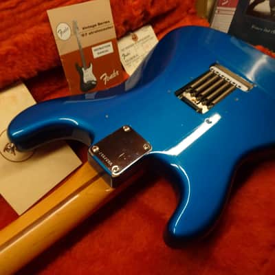 Fender Stratocaster 1987- AVRI-57 reissue- Lake Placid Blue- American Vintage Reissue 1957- Lots of extra MOJO image 18