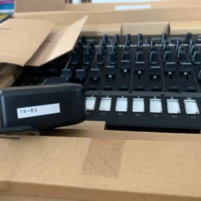 Roland AIRA TR-8 Rhythm Performer Drum Machine 2014 - Present - Black image 5