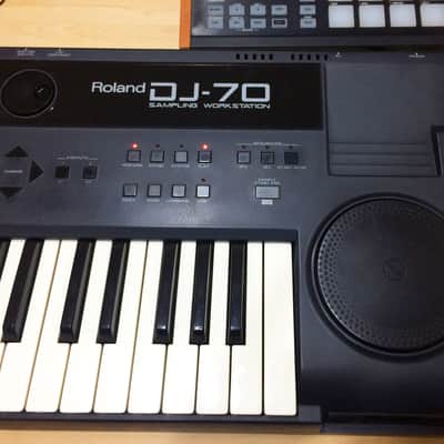 Roland DJ-70 sampling workstation - max RAM - sampler keyboard - GREAT SHAPE image 3
