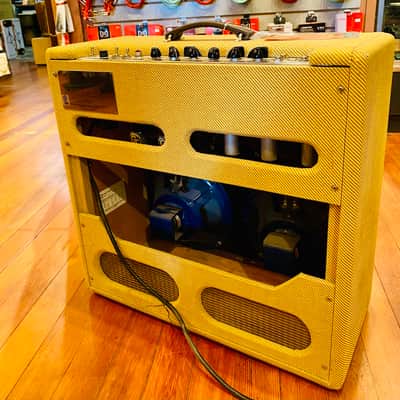 FENDER '59 BASSMAN REISSUE 4X10 GUITAR AMPLIFIER (USED) image 5