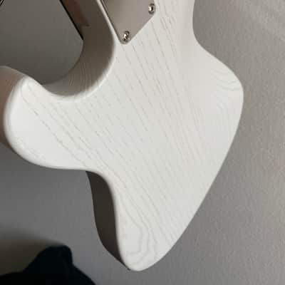 Veritas Portlander Pro Series 2023 - Ash Wood White Mate image 12
