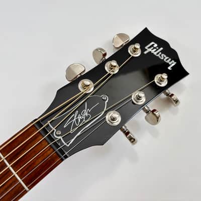 Gibson J-45 Slash Signature 2020 Vermillon Burst image 2