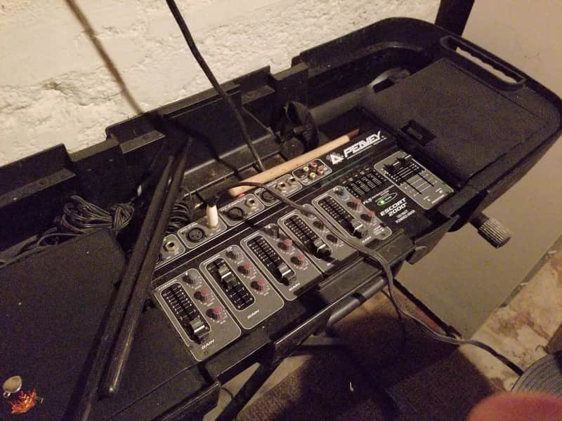 Peavey Escort 2000 Portable PA System. image 1