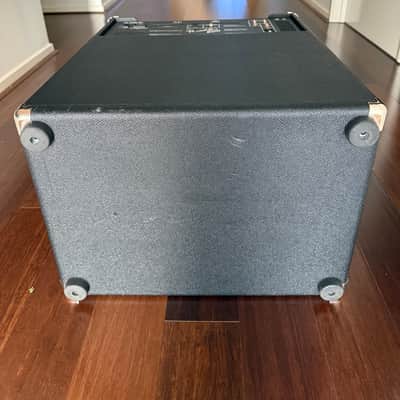Fender Rumble 200 V3 200-Watt 1x15" Bass Combo 2015 - Present Black image 3