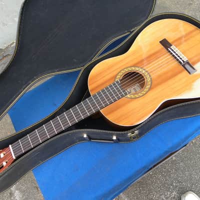1970's Serena 8G 2-S Classical Guitar (Mfg by Suzuki) w Orig Case- Good condition image 1