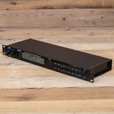 Alesis Quadraverb 2 Digital Reverb Effects Processor Quadra-verb Two U284305-01 image 5