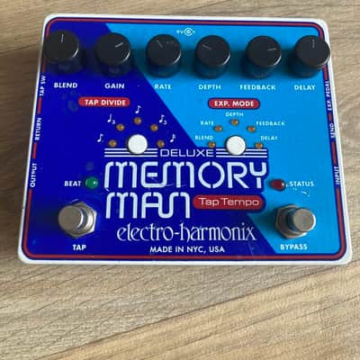 Electro-Harmonix Deluxe Memory Man 1100-TT Analog Delay Pedal w