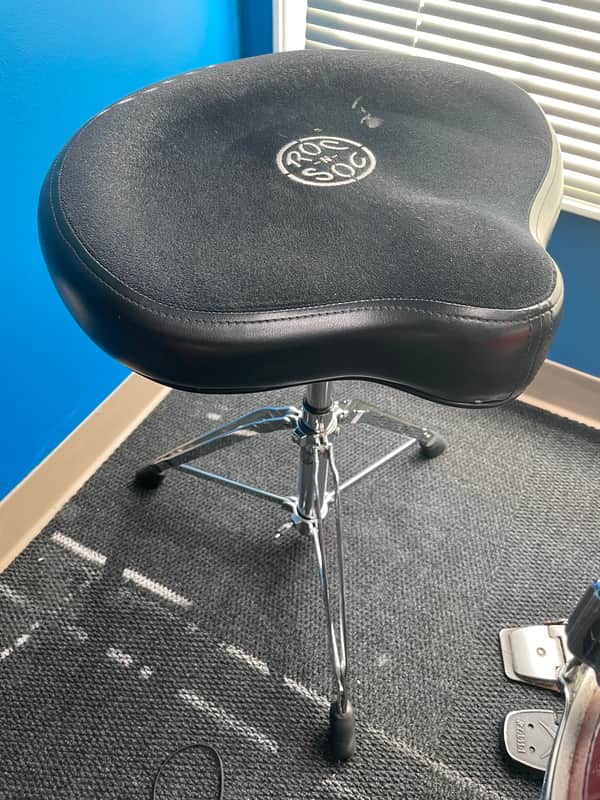 Roc n Soc Pneumatic Throne 2022 Black image 1