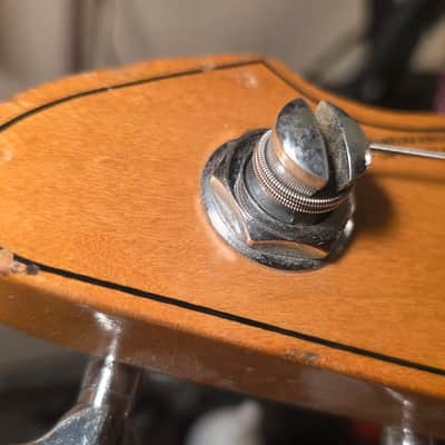 PEAVEY T-40 4 STRING BASS SUNBURST FINISH -1979 image 15